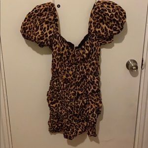 BRAND NEW - NEVER WORN Scrunch Zara dress!